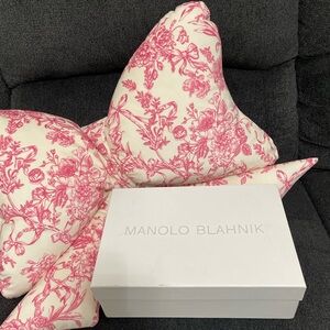 Manolo Blahnik Sohemoff Heels
